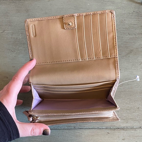 Small Coach Wallet - Picture 3 of 7